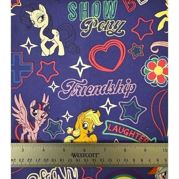 4x Kids Novelty Print Fabrics 100% Cotton Quilting Craft Horse Gaming 3 yds - Picture 5 of 5